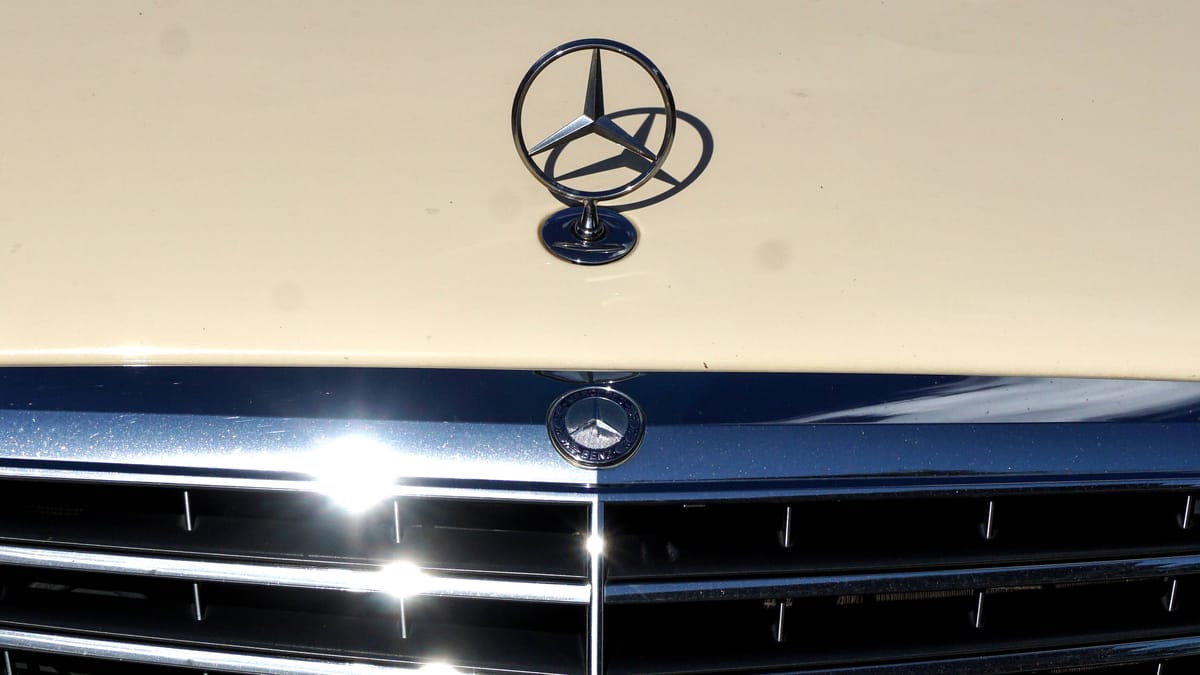 BYD Takes On Mercedes: The Rise of Plug-In Hybrid Taxis