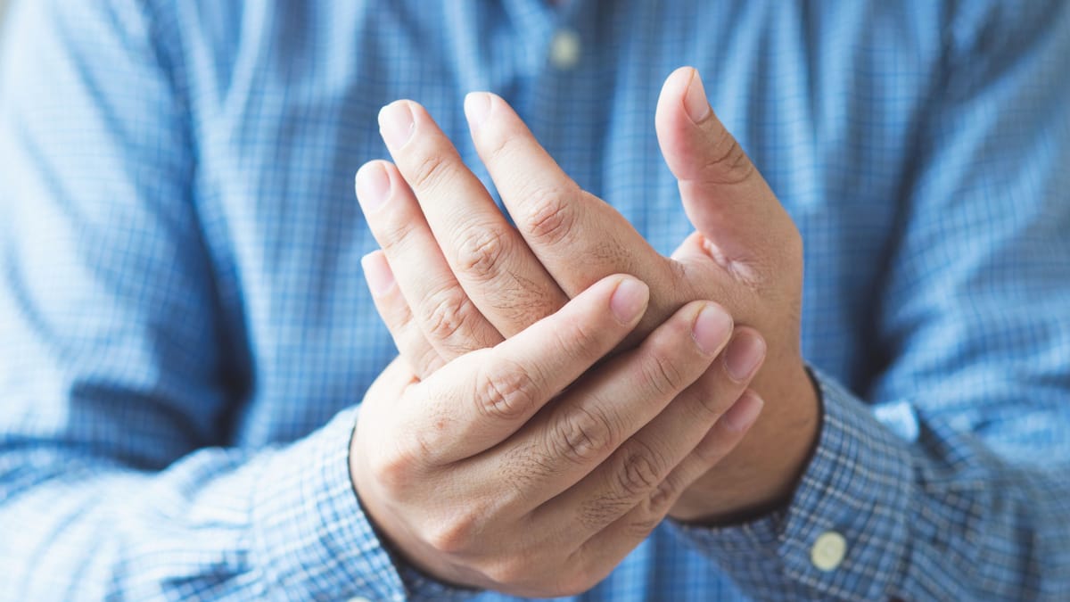 Carpal Tunnel Syndrome: Key Symptoms, Causes, and Effective Remedies