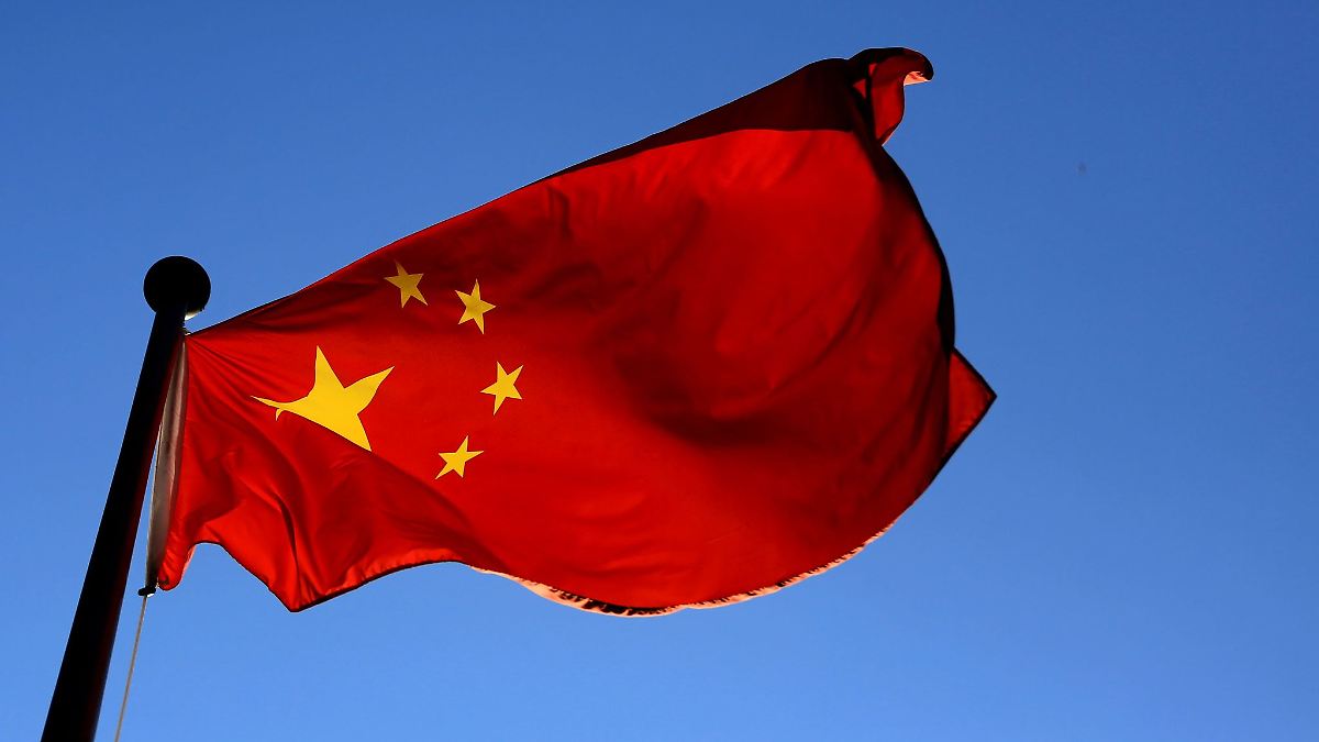 China Halts Helium Exports: What It Means for Global Tech Supply Chains