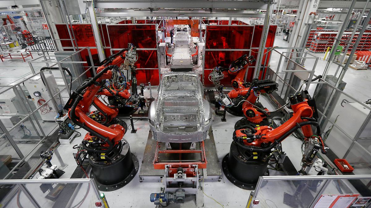 China’s Takeover of Kuka: What’s the Outcome After a Decade?