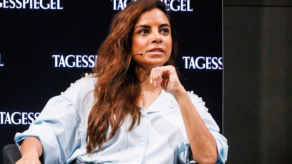 Collien Fernandes: Rising Hate Messages and Death Threats Post-Divorce