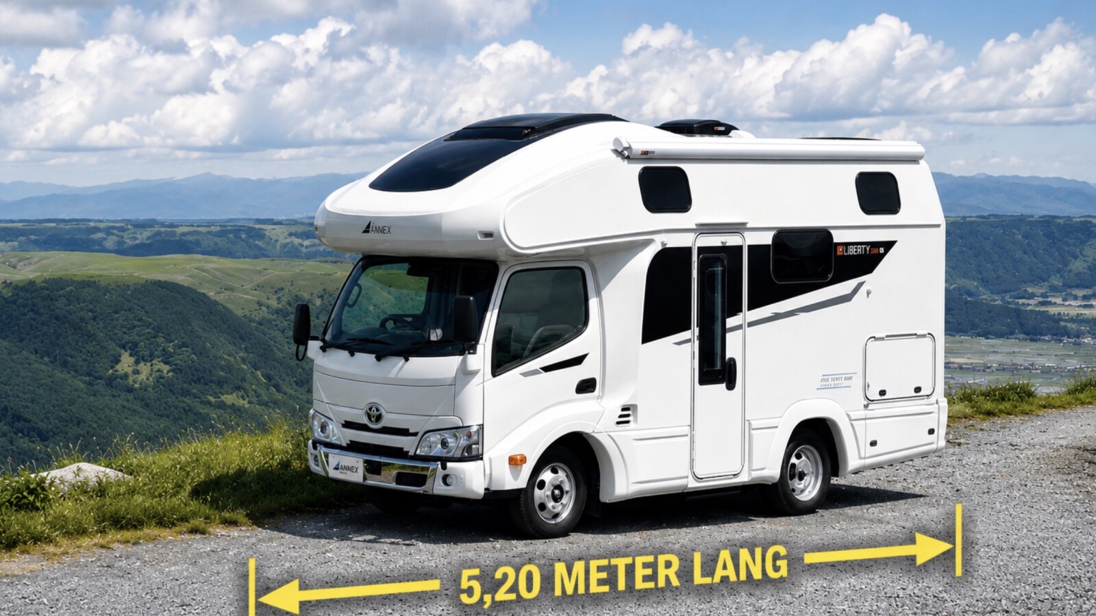 Compact Japanese Mini-Camper: Perfect for 8 and Fits Any Parking Space!