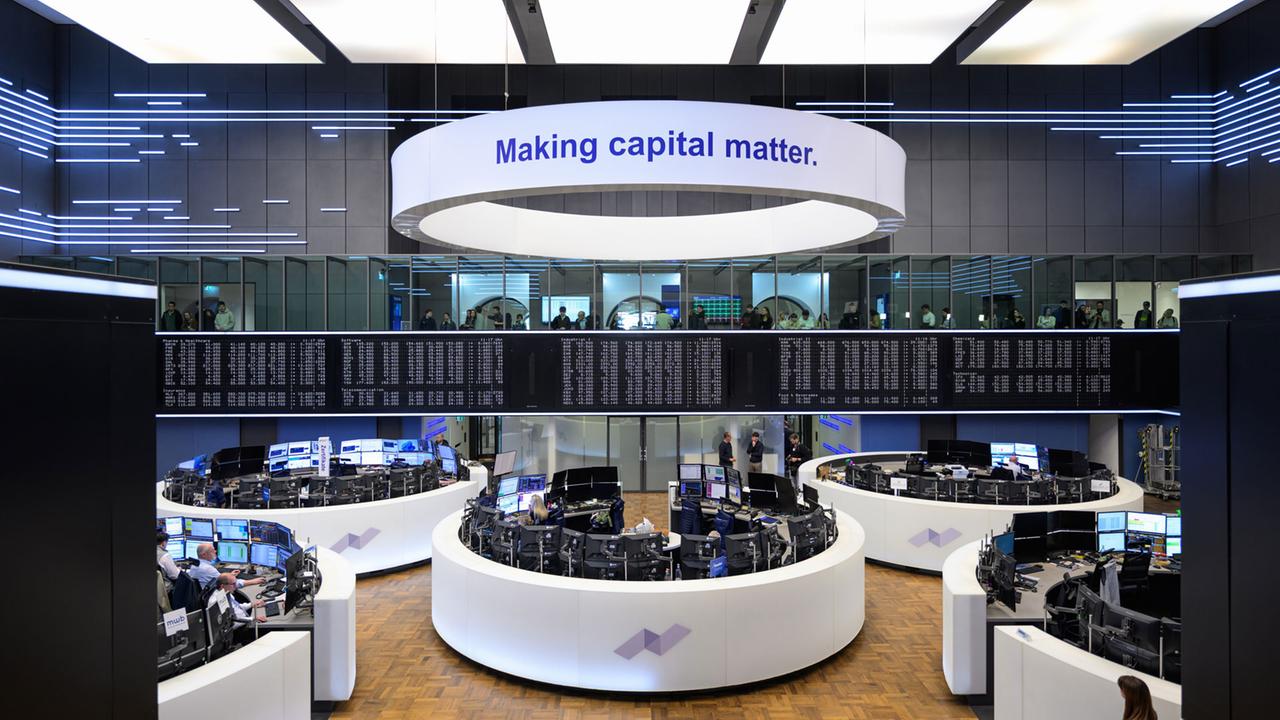 DAX Struggles at 25,000 Points: Key Market Insights for Investors