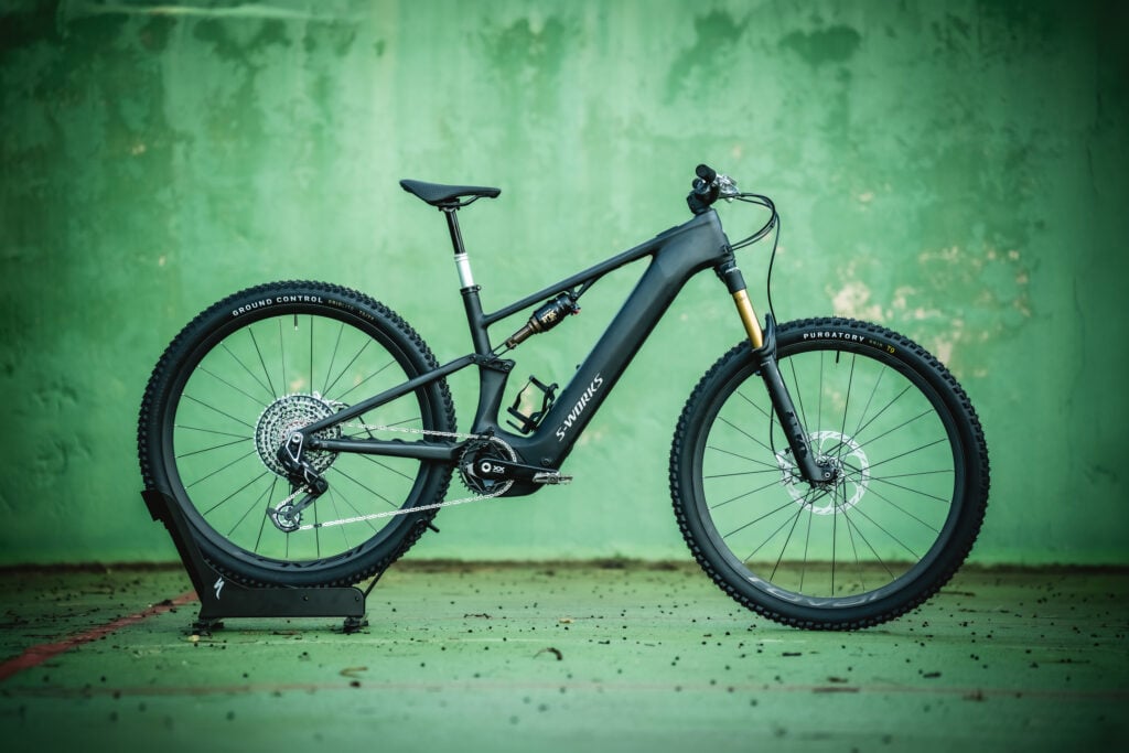 Discover the S-WORKS Turbo Levo R Ultralight: The 18.8kg E-Bike Marvel!