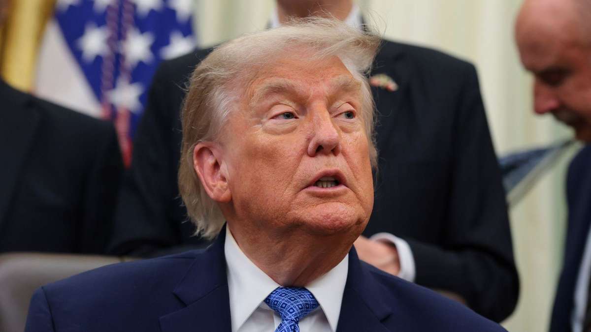 Do Trump’s AI Data Centers Threaten Republicans’ Midterm Success?