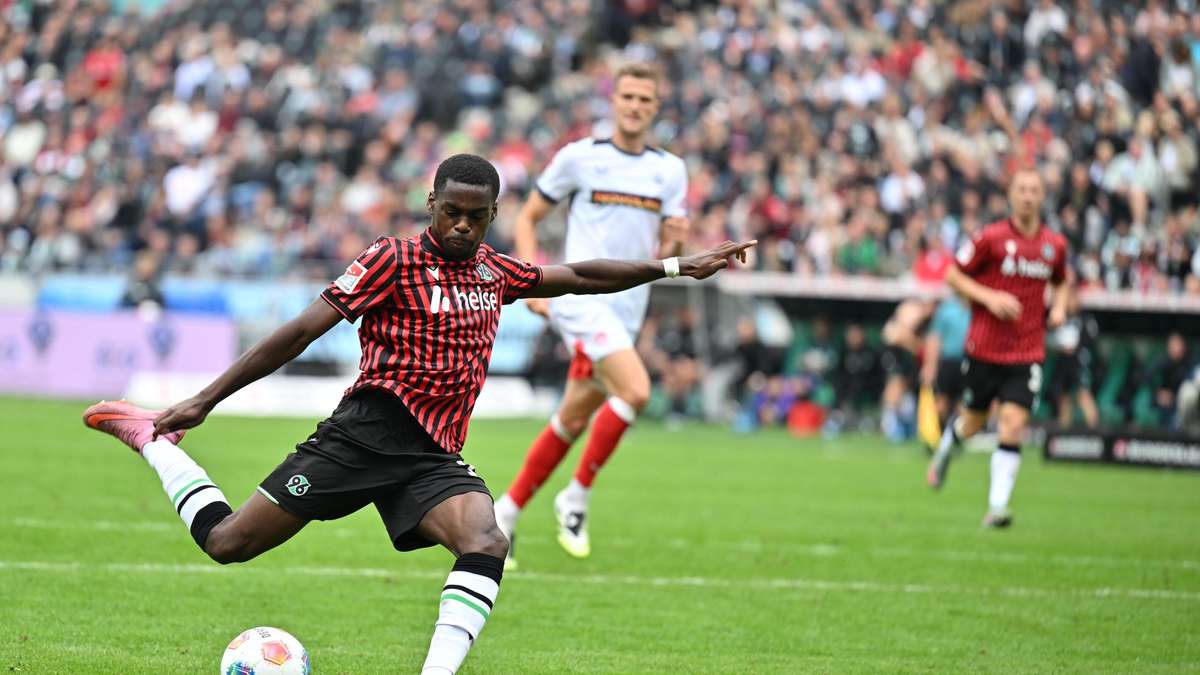 Eintracht Frankfurt: Adi Hütter Explains Reasons for Aseko Transfer
