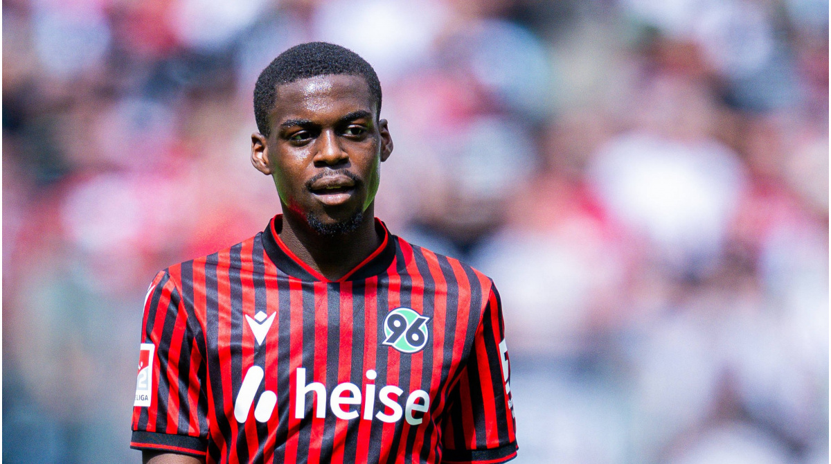 Eintracht Frankfurt Signs Noel Aseko from Bayern for €12 Million