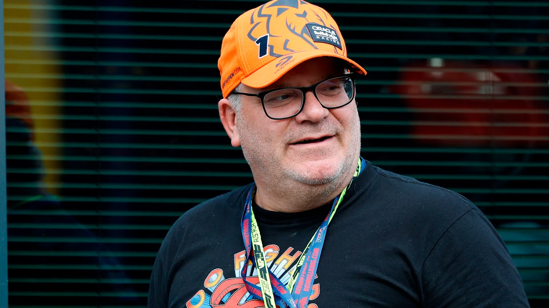 Elton’s Controversial Moment at Mallorca Party: Audience Booed Him!