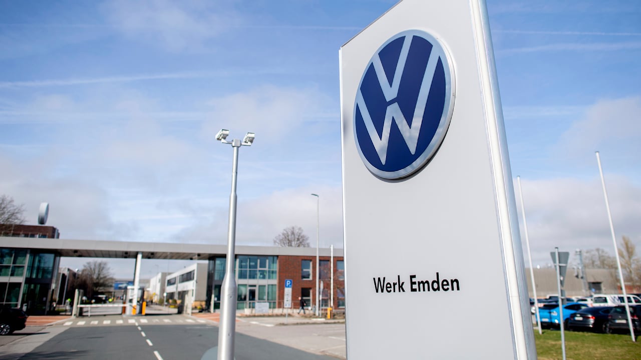 Emden’s Mayor Warns: VW Plant Closure Could Crush Local Economy