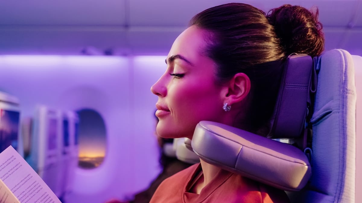 Emirates Revolutionizes Economy Class with Innovative U-Dream Headrests