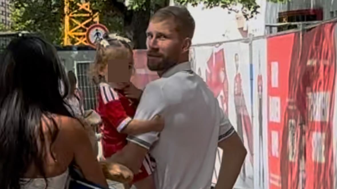 FC Bayern Secures Konrad Laimer with New Contract Until 2029!