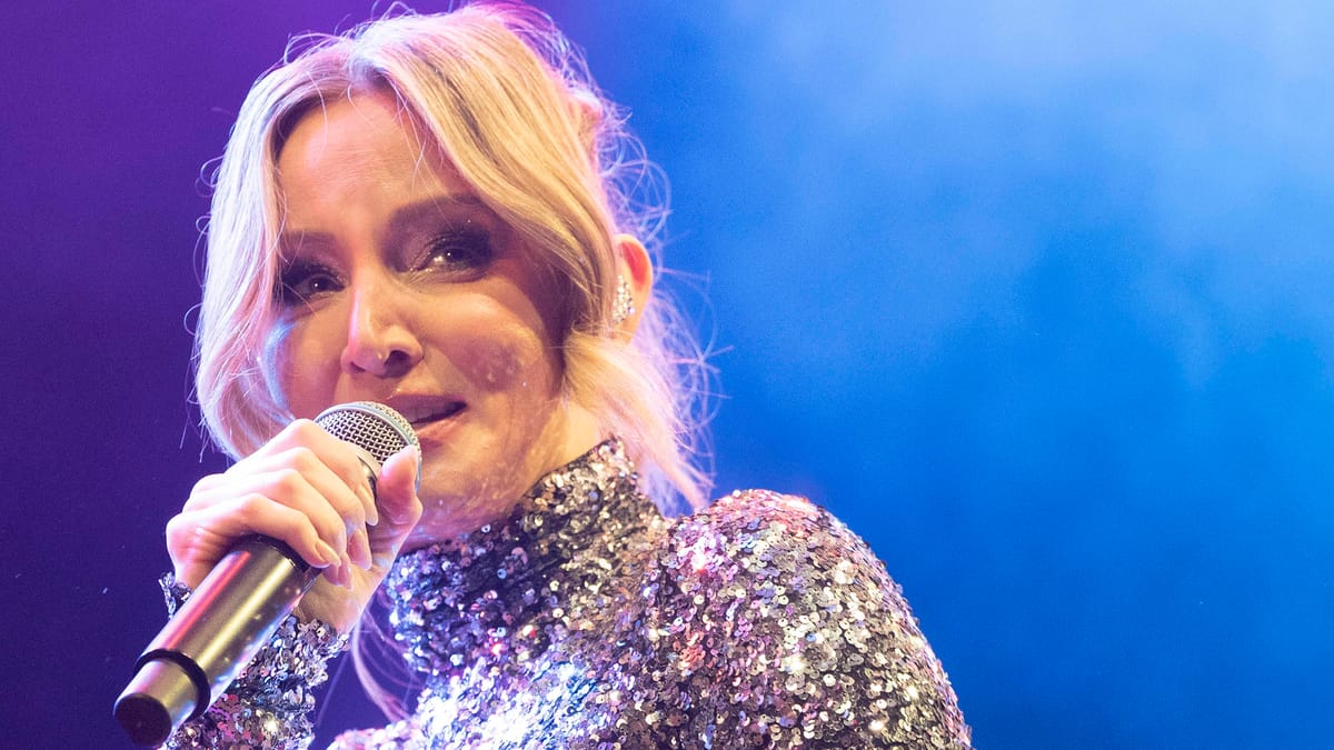 Facebook Fiasco: Schlagerstar Melissa Naschenweng’s Lyrics Misinterpreted