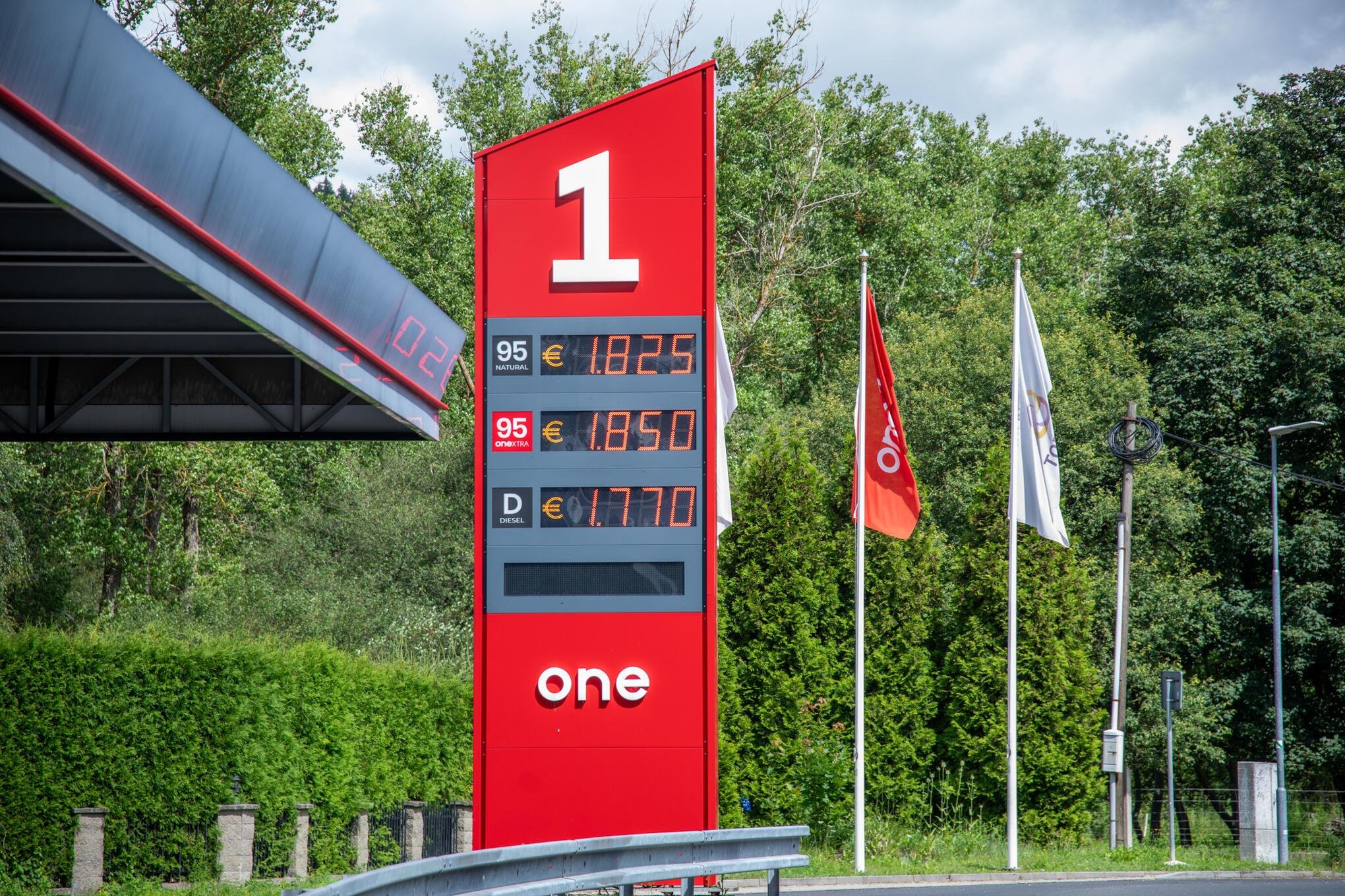 Fuel Prices in Czech Republic: How Much Will Gas Cost Starting Monday?