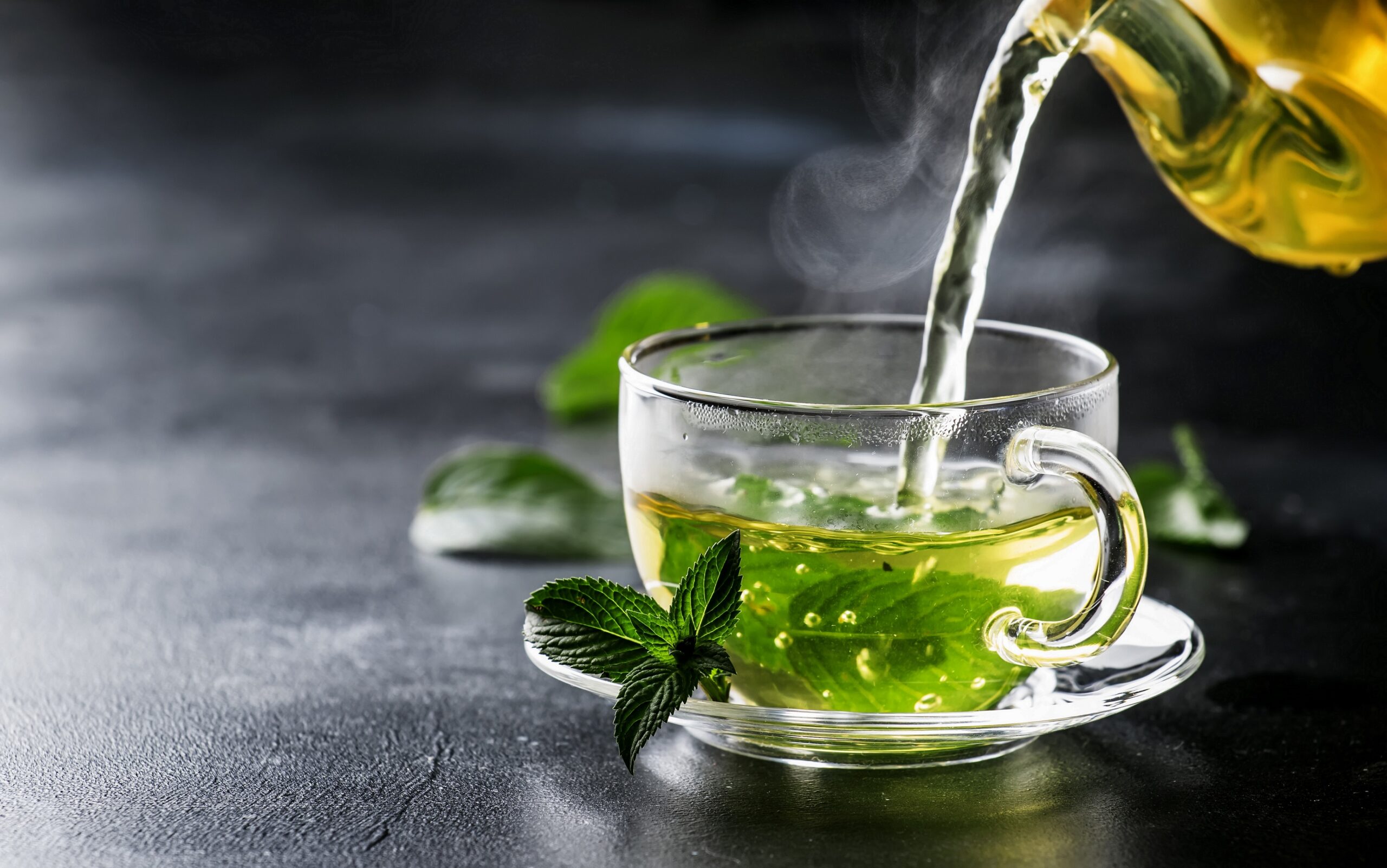 Green Tea Boosts Cancer Therapy: Unveiling the Science Behind Its Benefits