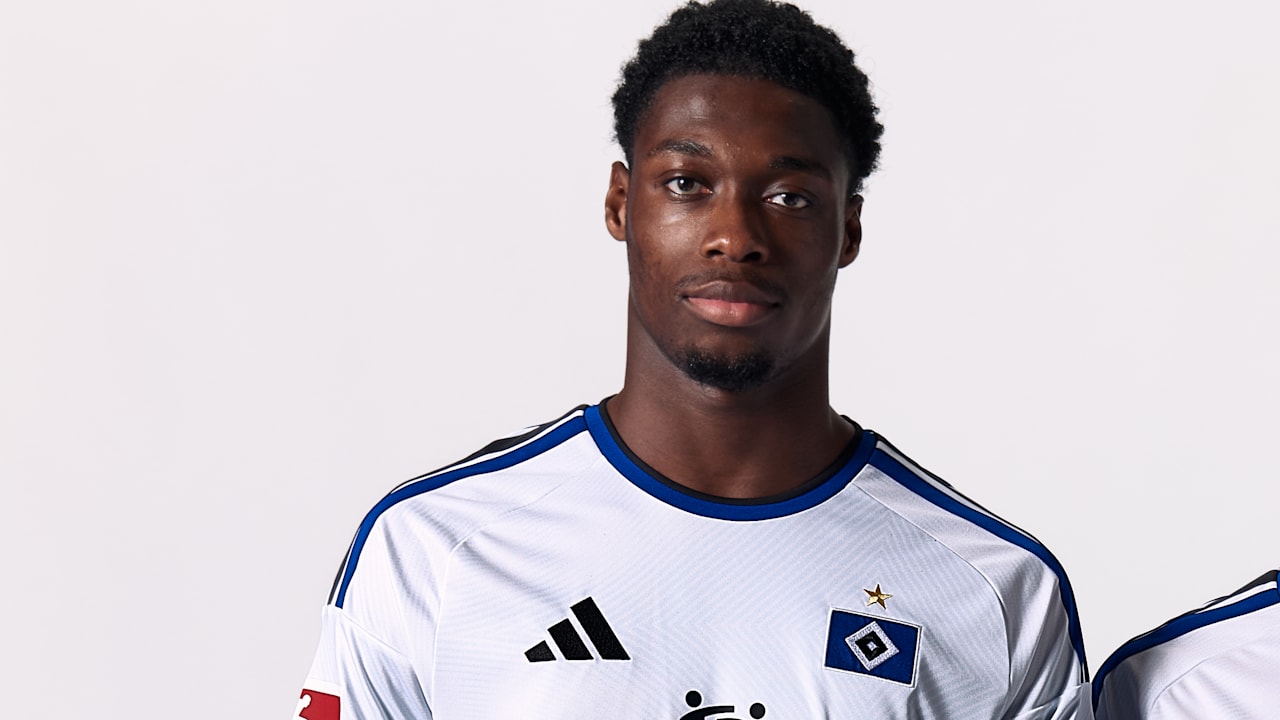 HSV Unveils Historic Jersey with Unique Parking Stripe Design
