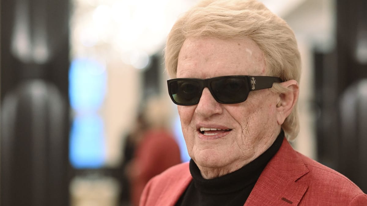 Heino’s Concert in Bayern: Schlagerstar Injured on Stage, Fans Worried