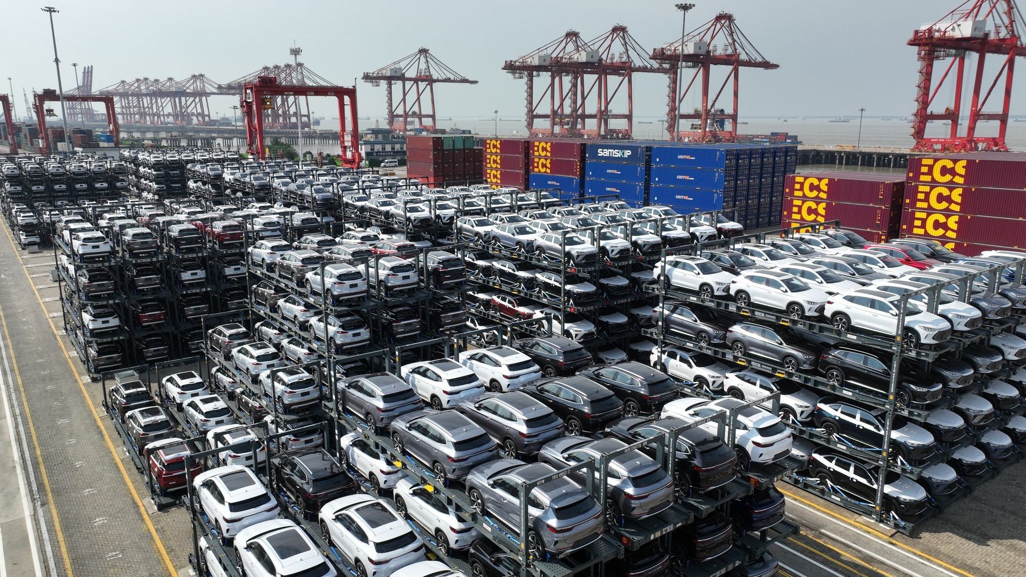 How the EU Can Counter China’s Import Surge: Insights by Gabriel Felbermayr