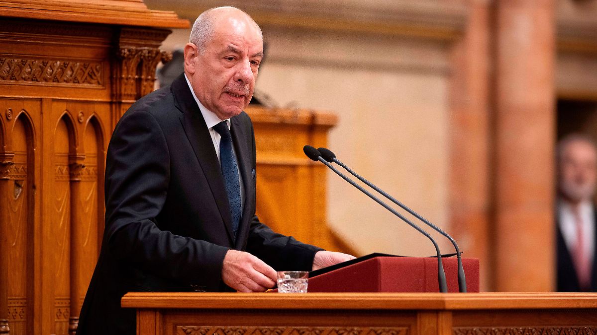 Hungary’s President Ousted as Parliament Changes Constitution to Limit Power