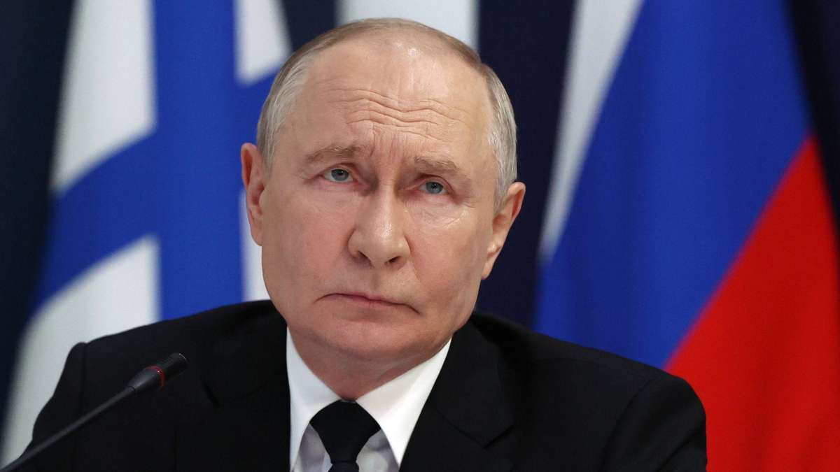 Is Inflation Spiraling Out of Control in Russia? Central Bank Cuts Growth Forecast to Zero
