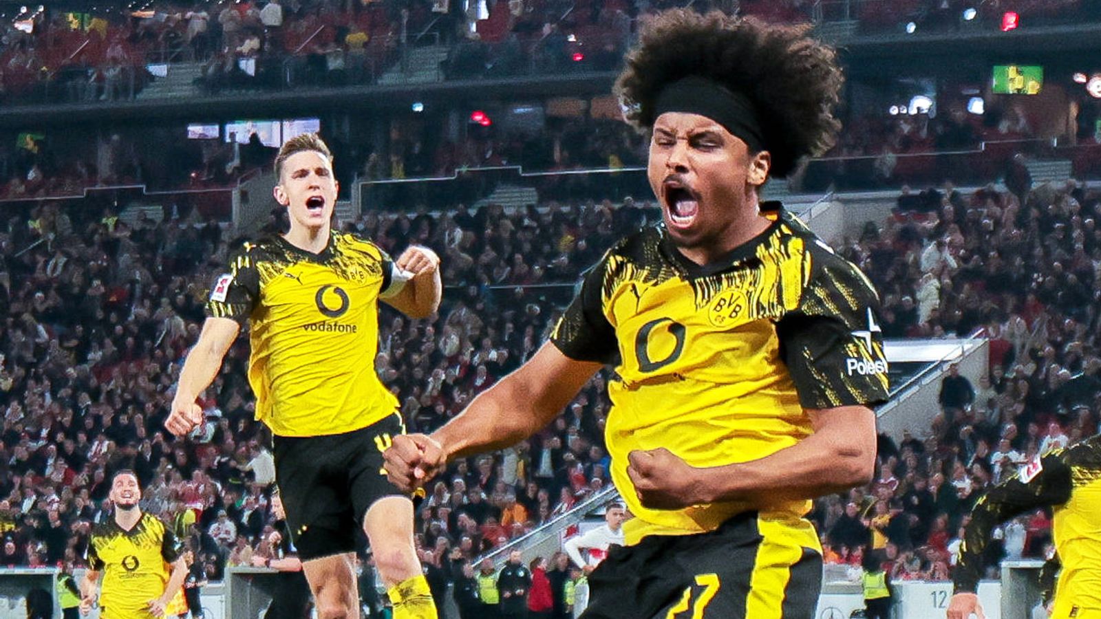 Karim Adeyemi’s Potential Move: Dortmund and Barca in Talks!