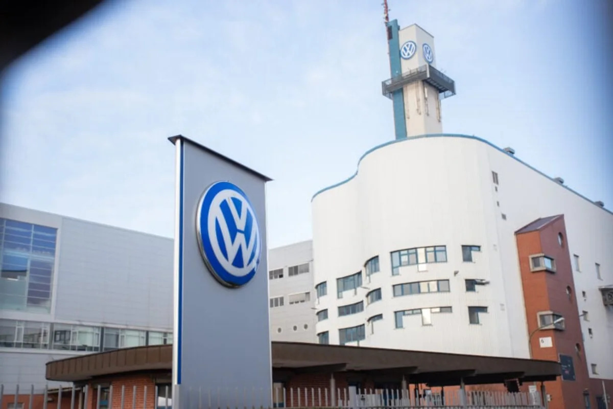 Katar Investor’s Influence Puts VW Osnabrück Factory’s Future at Risk