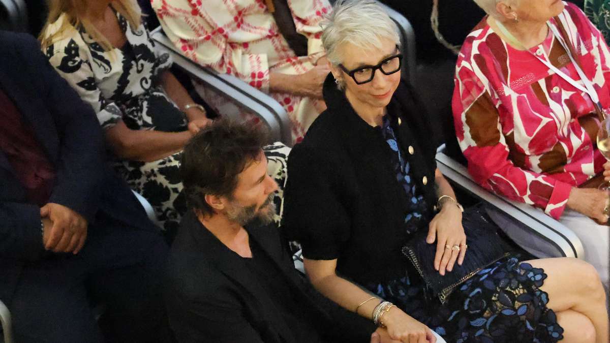 Keanu Reeves’ Sweet Public Display of Affection in Nürnberg