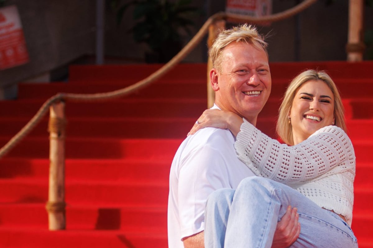 Knossi’s Fairytale Wedding: A Stunning All-White Ceremony with Lia