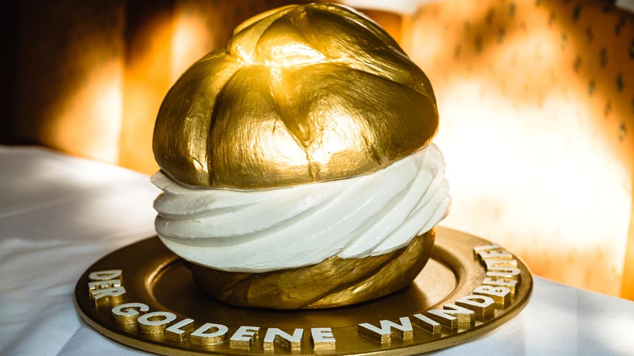 LaVita’s Supplement Scandal: Golden Windbeutel Award for False Advertising!