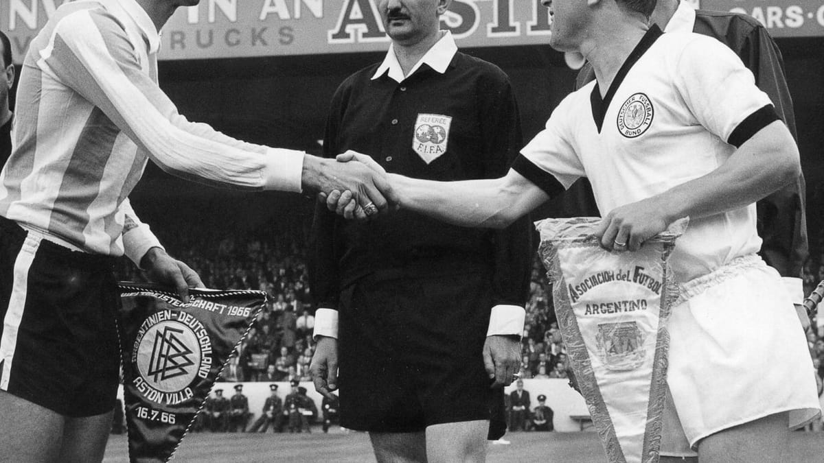 Legendary Soccer Star Antonio Rattín Dies: Birth of the Red Card