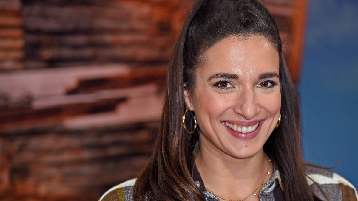Let’s Dance Star Sally Özcan Expecting Baby After Marriage Split!