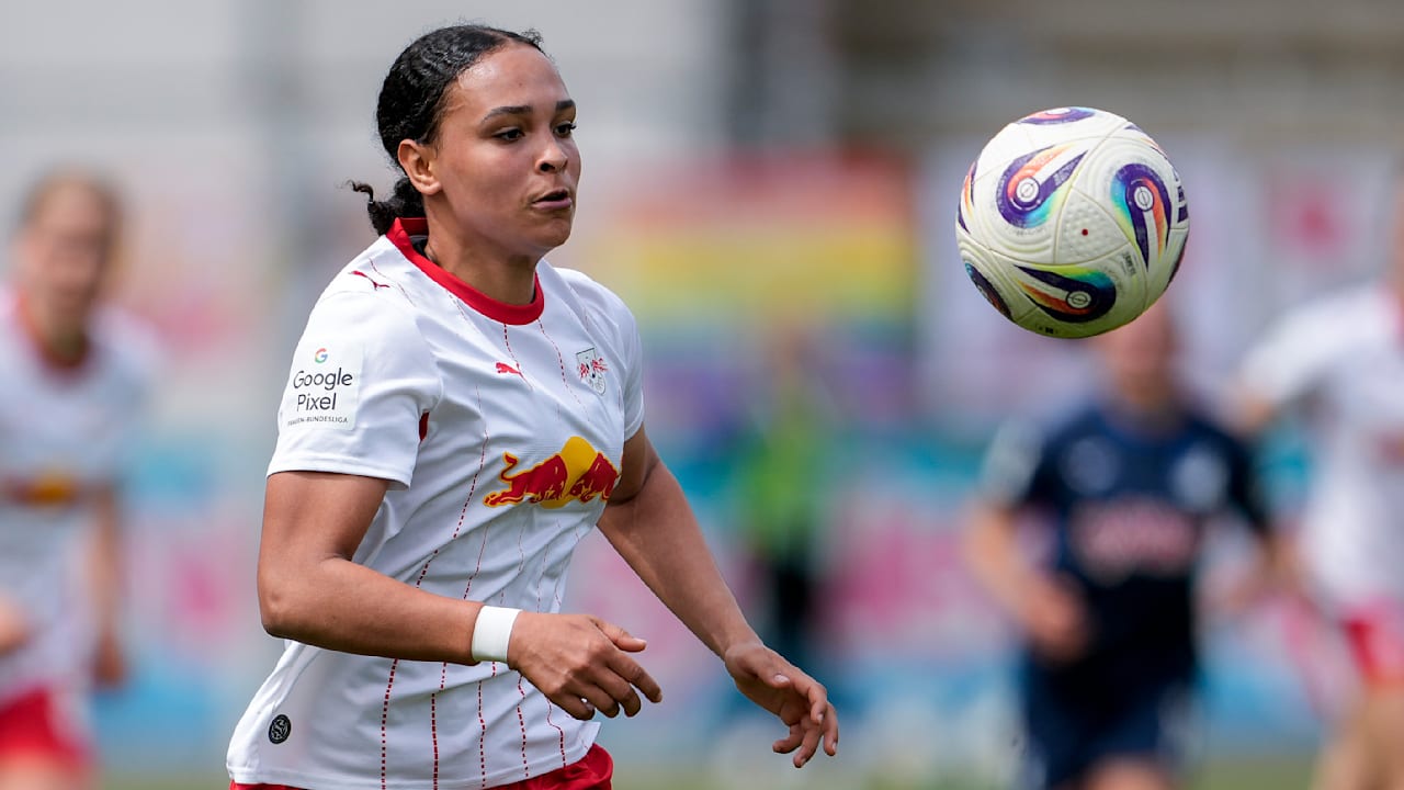 Lisa Baum Joins Arsenal for Record Fee: Breaking Transfer Records!