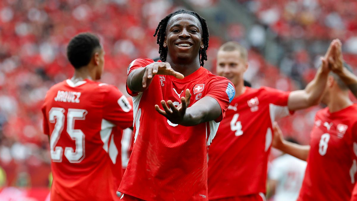 Manzambi Transfer Shifts: Freiburg’s Surprising €70M Deal with Aston Villa