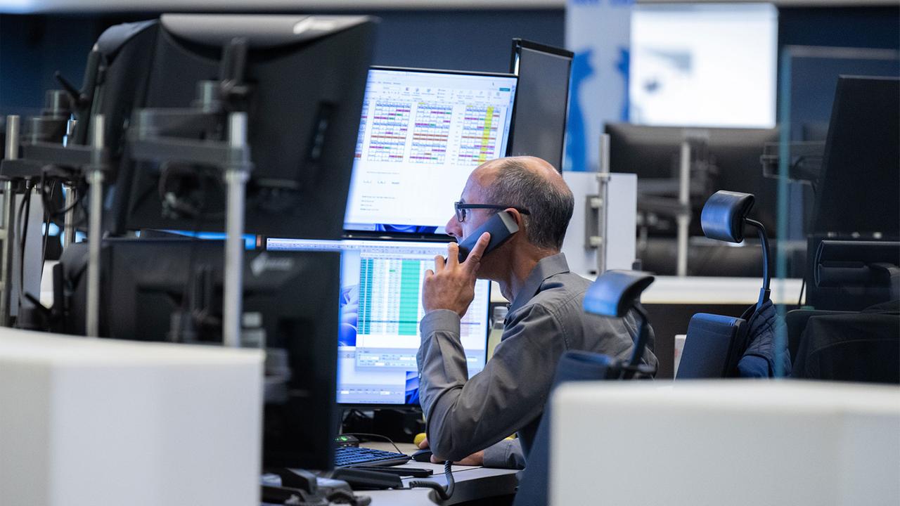 Market Report: Oil Prices Surge Amidst Middle East Tensions and ECB Decisions