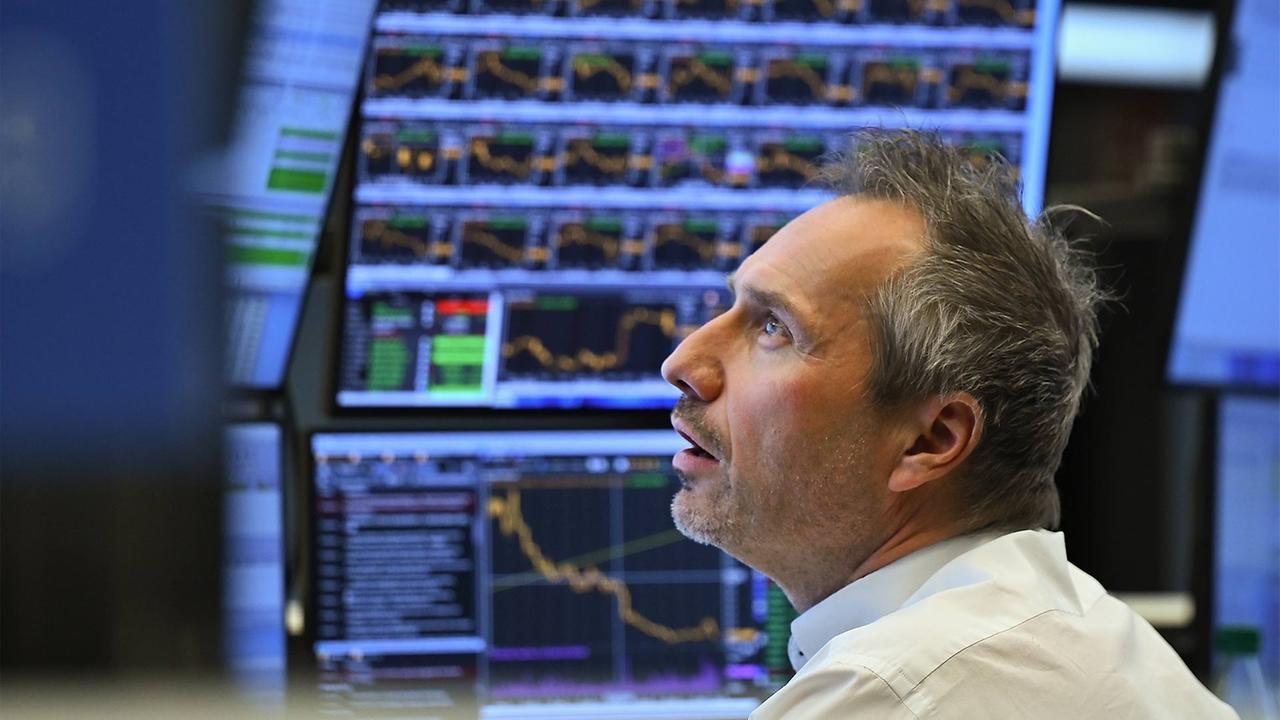 Market Report: South Korea’s Stock Plunge Shakes Investor Confidence