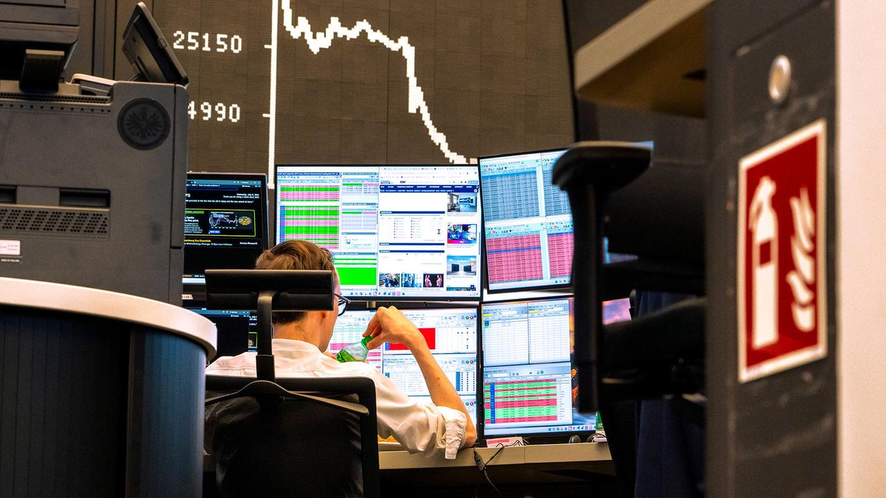 Market Report: Surge in Oil Prices Causes Stocks to Plunge