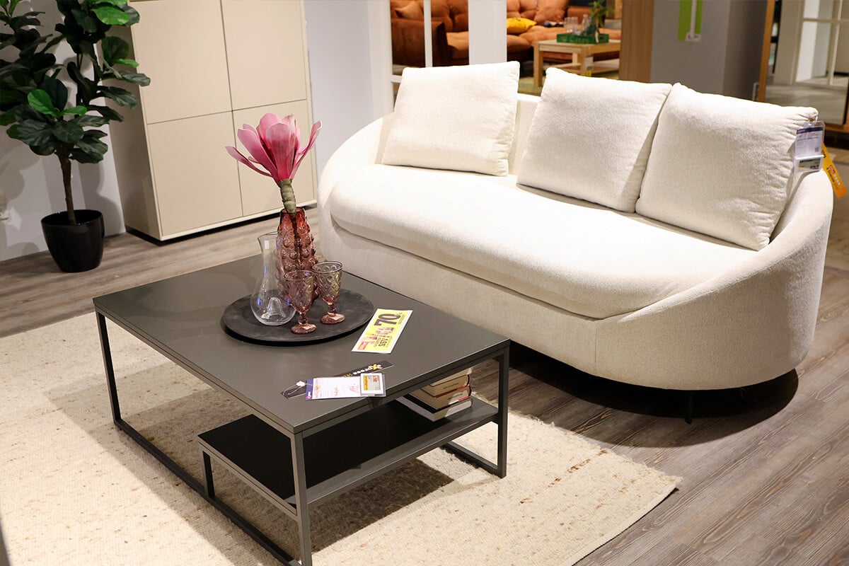 Massive Discounts at Höffner Spark Huge Customer Demand!