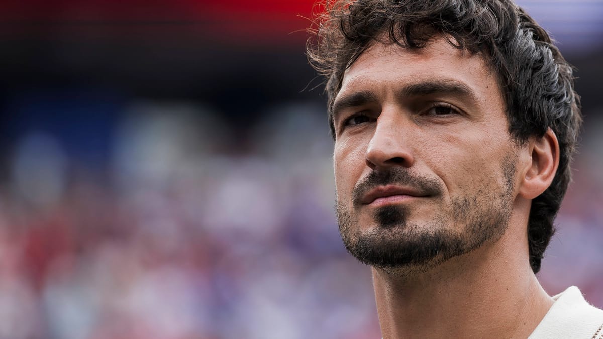 Mats Hummels Wears Adidas Defiant Speed 2: A Must-Have Tennis Shoe!