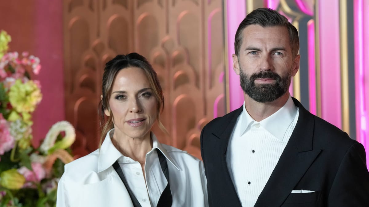 Mel C Marries: Victoria Beckham Designs Her Stunning Wedding Dress!
