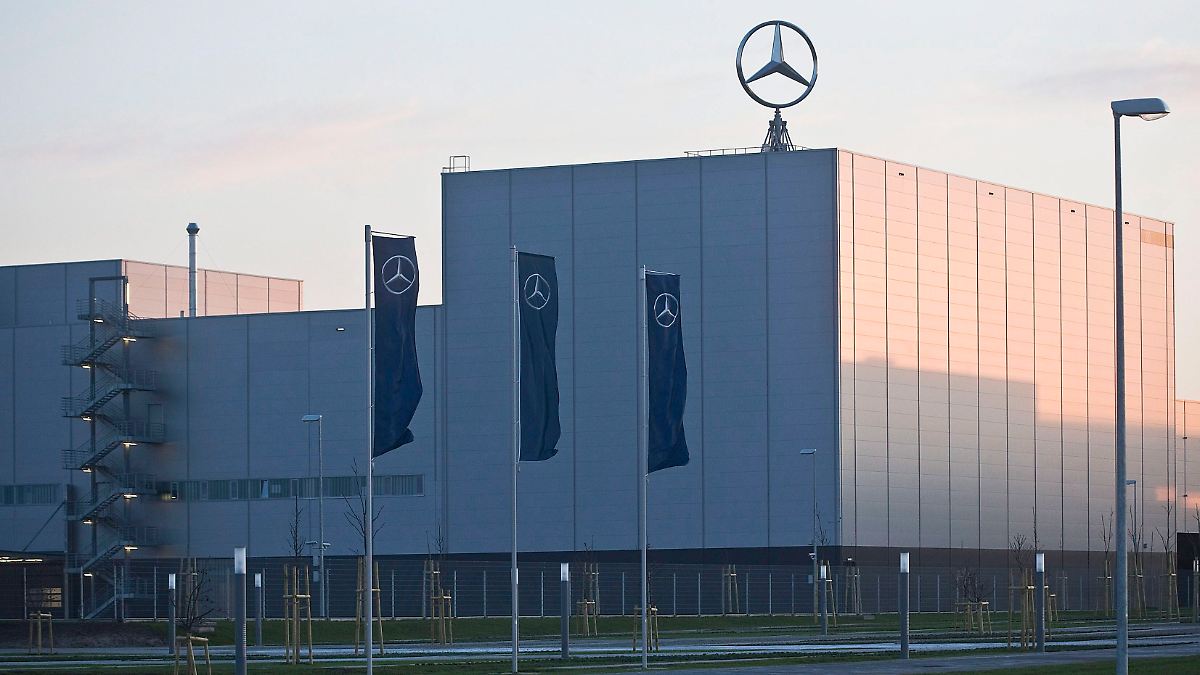 Mercedes-Benz Shifts G-Class Production to Hungary: Rastatt Left Empty-Handed
