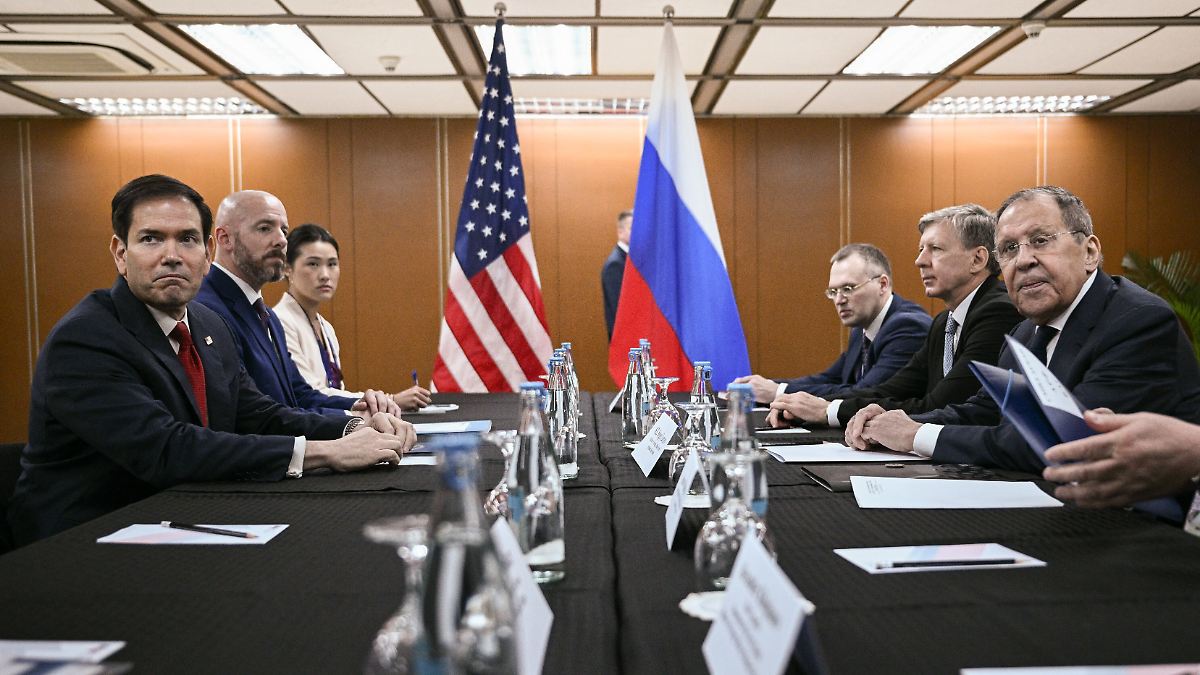 Moscow Accuses EU: Rubio and Lavrov’s Brief 35-Minute Ukraine Meeting