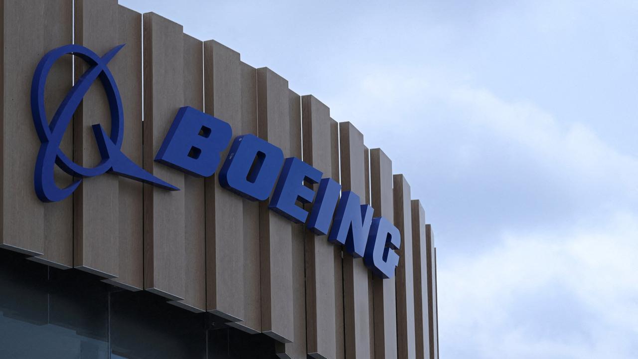 New Air Force One Costs Drive Boeing Deeper into Financial Losses