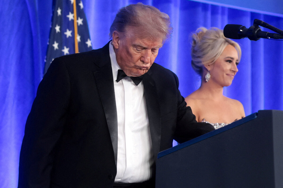 New US Tariff Threats: Trump Claims Discrimination Over Salad and Smoke