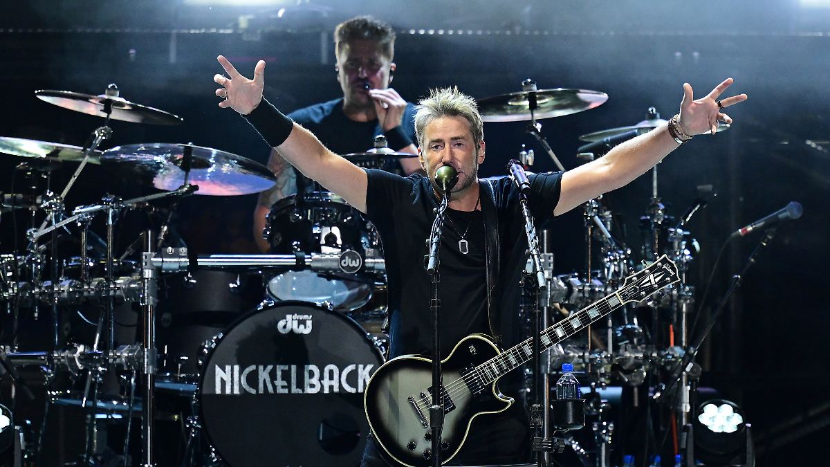 Nickelback’s New Album: First Single ‘Rattle The Cage’ Now Available!