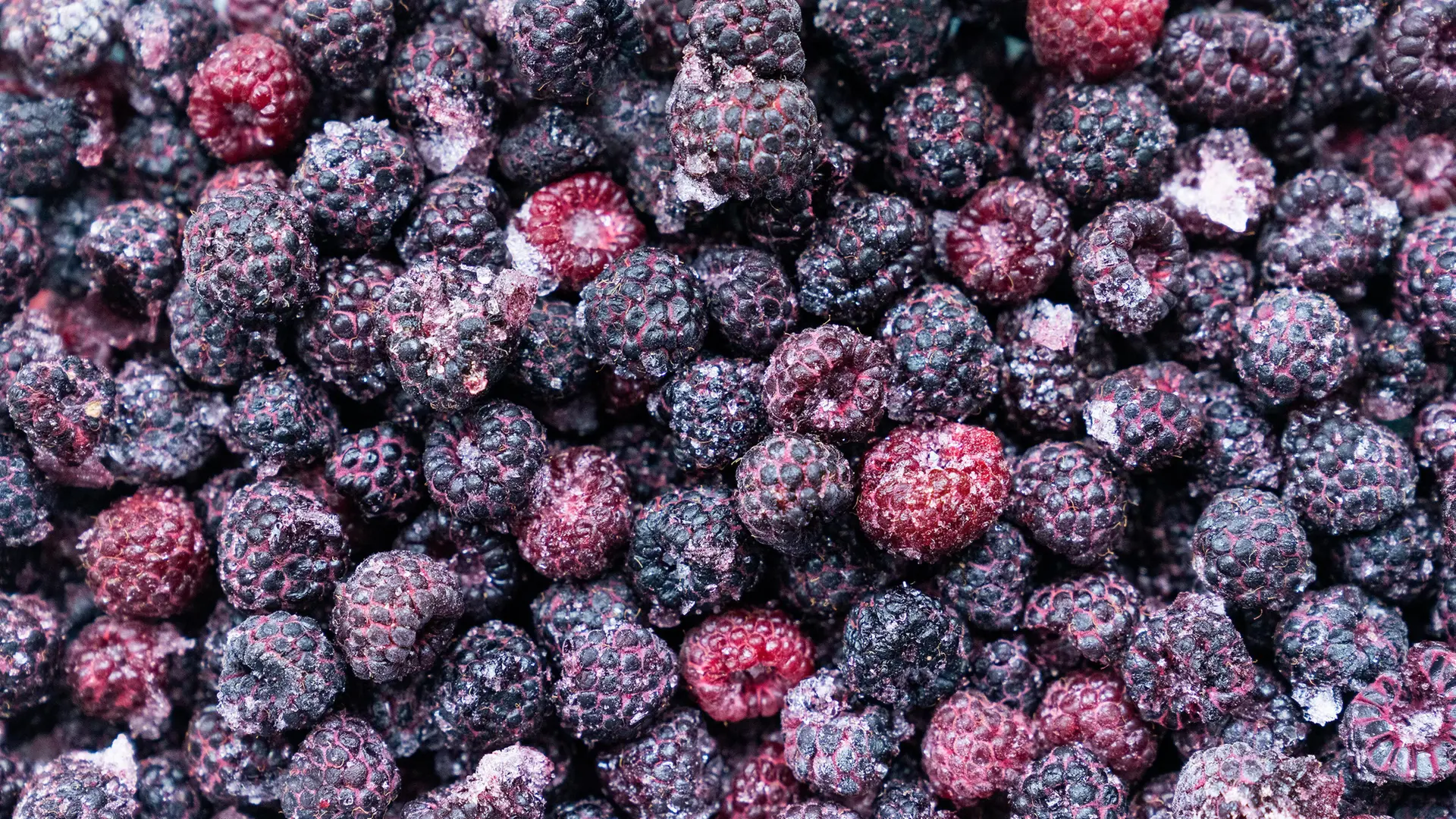 Norovirus Alert: Frozen Berry Recall at Aldi, Lidl, and Netto Stores