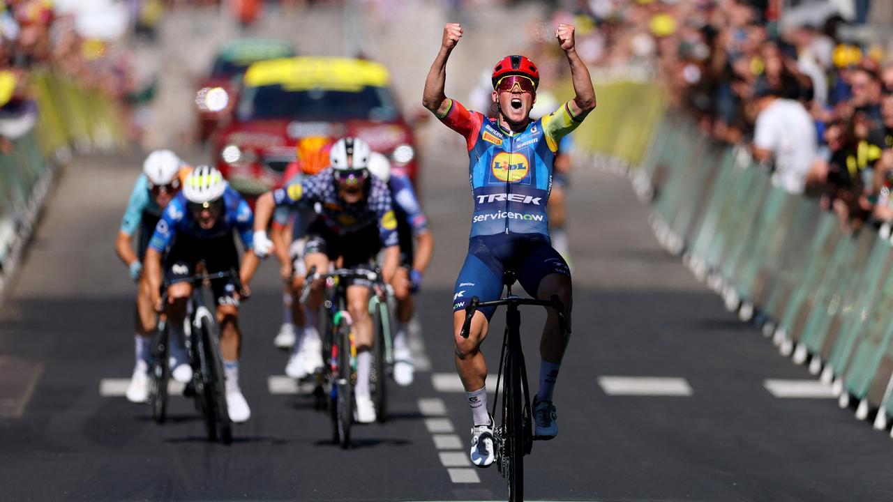 Pedersen Triumphs in Sweltering 39°C Heat as Træen Claims Yellow Jersey