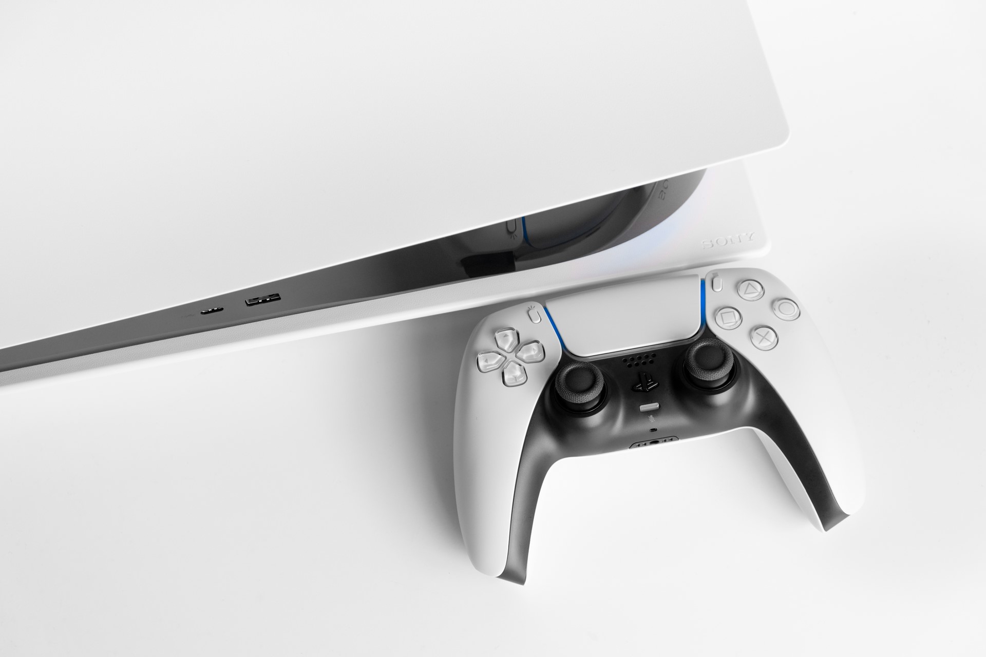 PlayStation Sales Decline: Are Physical Games Becoming Obsolete?