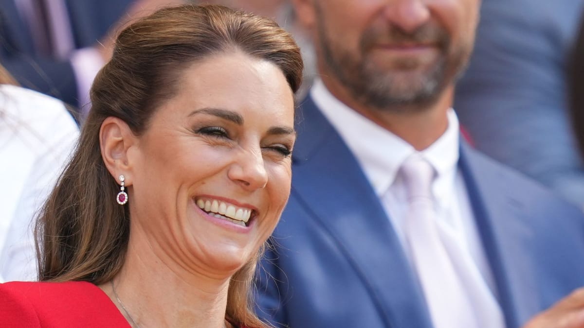 Princess Kate Steals the Spotlight at Wimbledon Final in Dazzling Red