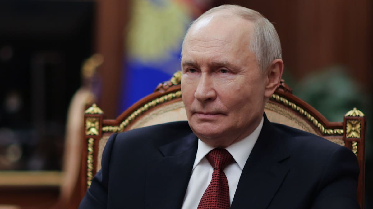 Putin’s Tightening Noose: New Challenges Threaten His Leadership
