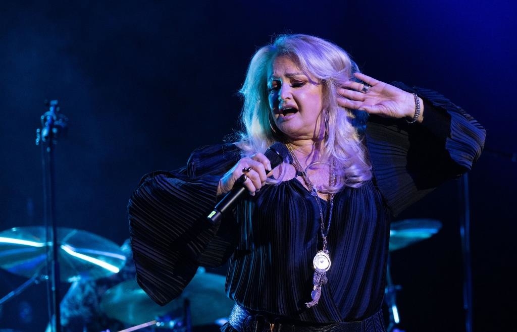 Queen of Rock Ballads: Bonnie Tyler Passes Away at 75