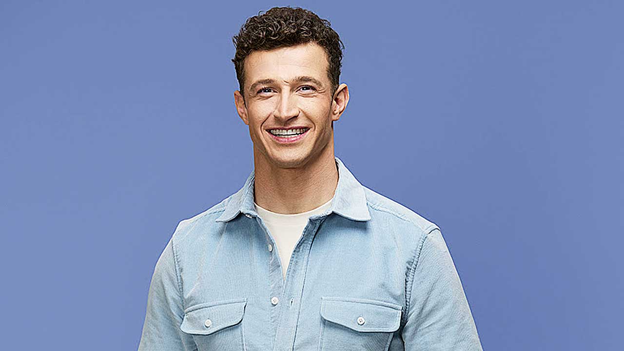 RTL Weatherman Jordi Huirne Sparks Outrage: Is He Glorifying the Heat?